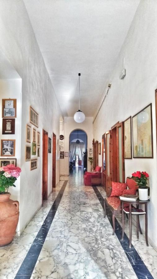 Albergo Miramare كاسْتيلونْشيلّو المظهر الخارجي الصورة